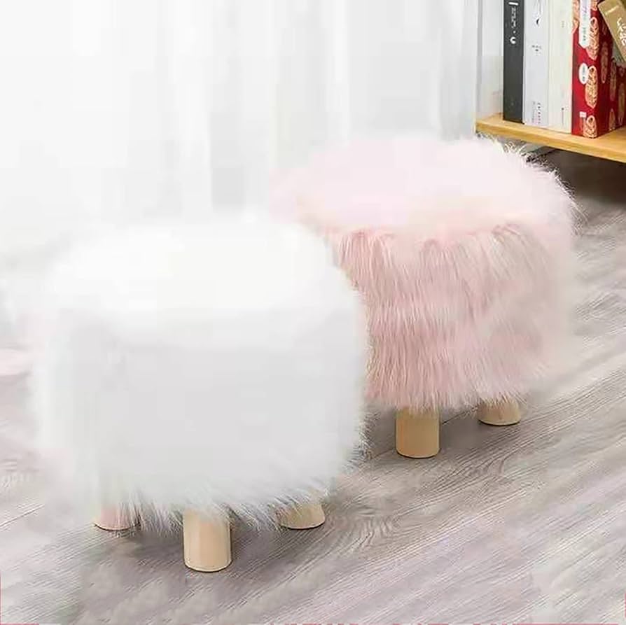 Amazon｜丸いフェイクファーオットマン、木製の脚が付いた小さな